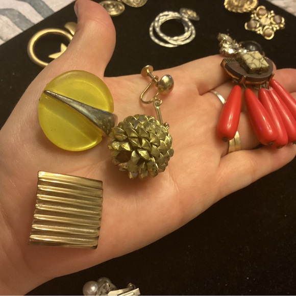 Single earrings - Picture 7 of 10